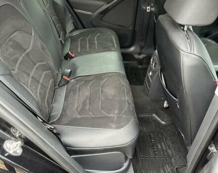 Черный Фольксваген Тигуан, объемом двигателя 1.98 л и пробегом 180 тыс. км за 12800 $, фото 3 на Automoto.ua