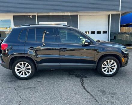 Чорний Фольксваген Тігуан, об'ємом двигуна 2 л та пробігом 74 тис. км за 4800 $, фото 5 на Automoto.ua