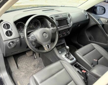 Черный Фольксваген Тигуан, объемом двигателя 2 л и пробегом 77 тыс. км за 5500 $, фото 9 на Automoto.ua