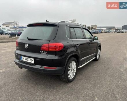 Черный Фольксваген Тигуан, объемом двигателя 2 л и пробегом 126 тыс. км за 14200 $, фото 7 на Automoto.ua