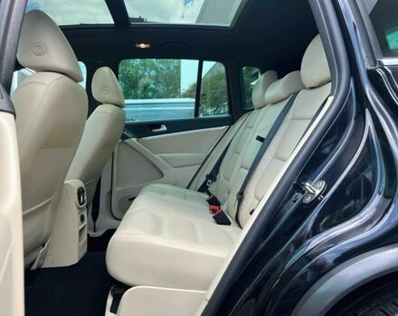 Черный Фольксваген Тигуан, объемом двигателя 2 л и пробегом 79 тыс. км за 2300 $, фото 12 на Automoto.ua