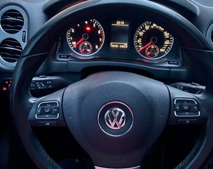 Черный Фольксваген Тигуан, объемом двигателя 1.98 л и пробегом 155 тыс. км за 12800 $, фото 4 на Automoto.ua