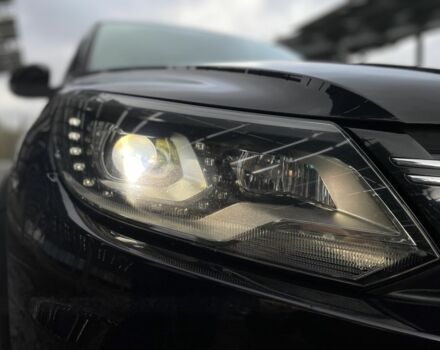 Чорний Фольксваген Тігуан, об'ємом двигуна 2 л та пробігом 166 тис. км за 13500 $, фото 14 на Automoto.ua