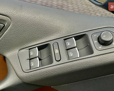 Чорний Фольксваген Тігуан, об'ємом двигуна 2 л та пробігом 223 тис. км за 16950 $, фото 53 на Automoto.ua