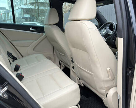 Чорний Фольксваген Тігуан, об'ємом двигуна 1.98 л та пробігом 146 тис. км за 12800 $, фото 19 на Automoto.ua