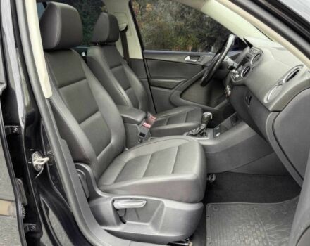 Черный Фольксваген Тигуан, объемом двигателя 2 л и пробегом 77 тыс. км за 5500 $, фото 7 на Automoto.ua