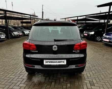 Черный Фольксваген Тигуан, объемом двигателя 2 л и пробегом 99 тыс. км за 13600 $, фото 6 на Automoto.ua