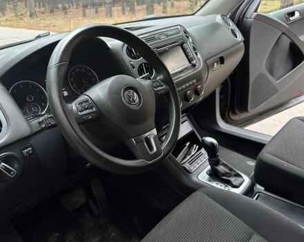 Черный Фольксваген Тигуан, объемом двигателя 2 л и пробегом 240 тыс. км за 12200 $, фото 5 на Automoto.ua