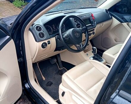 Чорний Фольксваген Тігуан, об'ємом двигуна 2 л та пробігом 145 тис. км за 11500 $, фото 12 на Automoto.ua