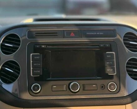 Черный Фольксваген Тигуан, объемом двигателя 2 л и пробегом 151 тыс. км за 9500 $, фото 7 на Automoto.ua