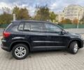 Черный Фольксваген Тигуан, объемом двигателя 2 л и пробегом 178 тыс. км за 12500 $, фото 1 на Automoto.ua