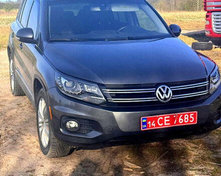 Чорний Фольксваген Тігуан, об'ємом двигуна 2 л та пробігом 287 тис. км за 12500 $, фото 1 на Automoto.ua