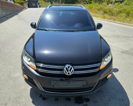 Чорний Фольксваген Тігуан, об'ємом двигуна 2 л та пробігом 125 тис. км за 3850 $, фото 2 на Automoto.ua