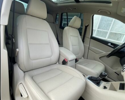 Черный Фольксваген Тигуан, объемом двигателя 2 л и пробегом 179 тыс. км за 12900 $, фото 6 на Automoto.ua