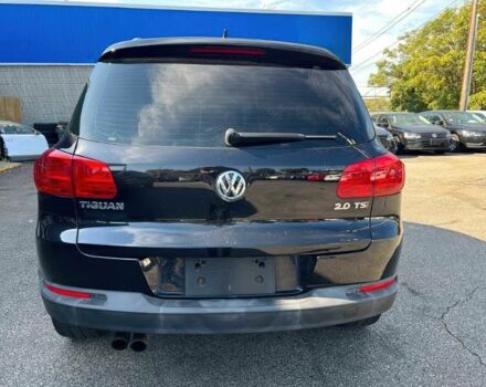 Чорний Фольксваген Тігуан, об'ємом двигуна 2 л та пробігом 74 тис. км за 4800 $, фото 4 на Automoto.ua