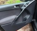 Черный Фольксваген Тигуан, объемом двигателя 2 л и пробегом 240 тыс. км за 12200 $, фото 7 на Automoto.ua