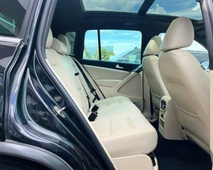 Черный Фольксваген Тигуан, объемом двигателя 2 л и пробегом 79 тыс. км за 2300 $, фото 11 на Automoto.ua