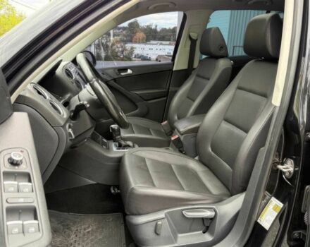 Черный Фольксваген Тигуан, объемом двигателя 2 л и пробегом 77 тыс. км за 5500 $, фото 8 на Automoto.ua