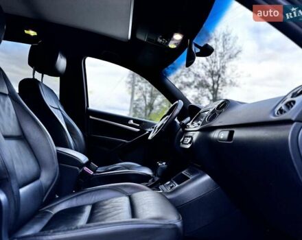 Черный Фольксваген Тигуан, объемом двигателя 2 л и пробегом 139 тыс. км за 17900 $, фото 51 на Automoto.ua