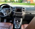 Черный Фольксваген Тигуан, объемом двигателя 2 л и пробегом 75 тыс. км за 7900 $, фото 7 на Automoto.ua