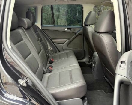 Черный Фольксваген Тигуан, объемом двигателя 2 л и пробегом 80 тыс. км за 9400 $, фото 9 на Automoto.ua