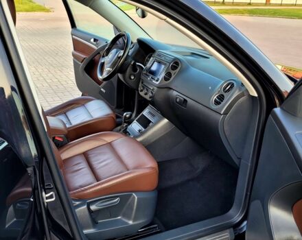 Черный Фольксваген Тигуан, объемом двигателя 2 л и пробегом 75 тыс. км за 7900 $, фото 8 на Automoto.ua