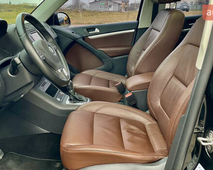 Чорний Фольксваген Тігуан, об'ємом двигуна 2 л та пробігом 223 тис. км за 16950 $, фото 38 на Automoto.ua