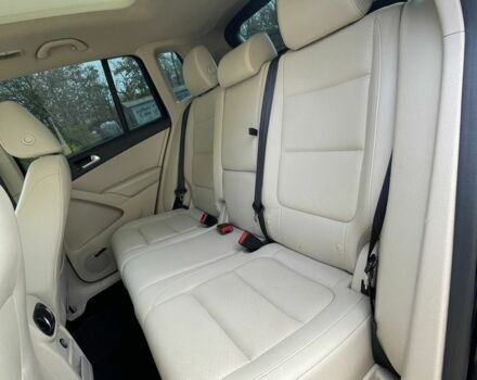 Черный Фольксваген Тигуан, объемом двигателя 2 л и пробегом 179 тыс. км за 12900 $, фото 7 на Automoto.ua