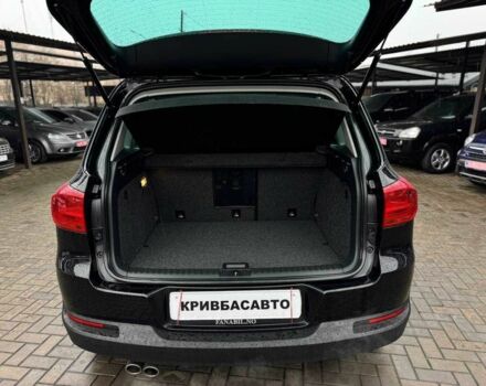Черный Фольксваген Тигуан, объемом двигателя 2 л и пробегом 99 тыс. км за 13600 $, фото 7 на Automoto.ua