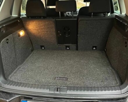 Черный Фольксваген Тигуан, объемом двигателя 2 л и пробегом 240 тыс. км за 12200 $, фото 10 на Automoto.ua