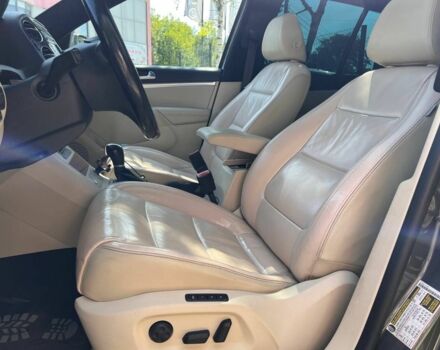 Черный Фольксваген Тигуан, объемом двигателя 1.8 л и пробегом 170 тыс. км за 12700 $, фото 15 на Automoto.ua