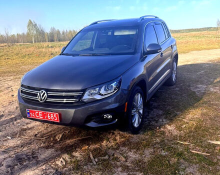 Чорний Фольксваген Тігуан, об'ємом двигуна 2 л та пробігом 287 тис. км за 12500 $, фото 2 на Automoto.ua