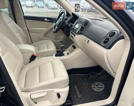 Черный Фольксваген Тигуан, объемом двигателя 2 л и пробегом 126 тыс. км за 14200 $, фото 29 на Automoto.ua