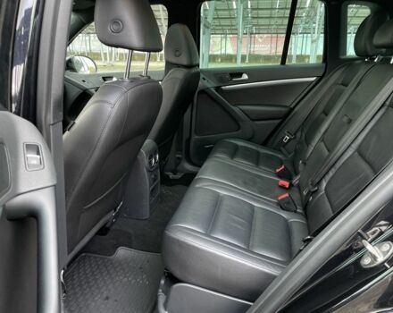 Чорний Фольксваген Тігуан, об'ємом двигуна 2 л та пробігом 166 тис. км за 13500 $, фото 21 на Automoto.ua