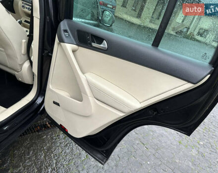 Черный Фольксваген Тигуан, объемом двигателя 1.98 л и пробегом 143 тыс. км за 12400 $, фото 30 на Automoto.ua