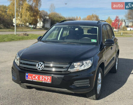 Чорний Фольксваген Тігуан, об'ємом двигуна 2 л та пробігом 117 тис. км за 13850 $, фото 2 на Automoto.ua