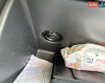 Черный Фольксваген Тигуан, объемом двигателя 1.4 л и пробегом 123 тыс. км за 15800 $, фото 84 на Automoto.ua