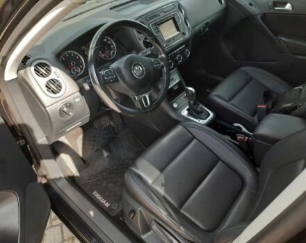 Черный Фольксваген Тигуан, объемом двигателя 2 л и пробегом 176 тыс. км за 13700 $, фото 7 на Automoto.ua