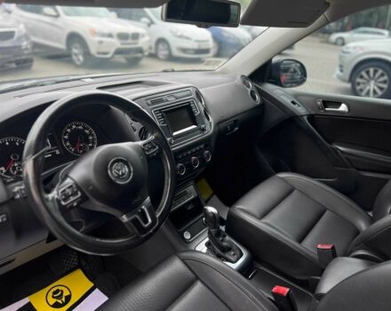 Чорний Фольксваген Тігуан, об'ємом двигуна 2 л та пробігом 176 тис. км за 14500 $, фото 8 на Automoto.ua