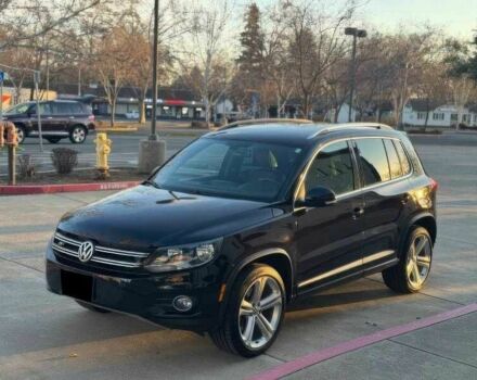 Черный Фольксваген Тигуан, объемом двигателя 2 л и пробегом 112 тыс. км за 7800 $, фото 2 на Automoto.ua