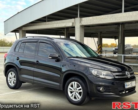 Чорний Фольксваген Тігуан, об'ємом двигуна 2 л та пробігом 184 тис. км за 12450 $, фото 7 на Automoto.ua