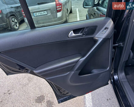 Черный Фольксваген Тигуан, объемом двигателя 1.98 л и пробегом 155 тыс. км за 14999 $, фото 9 на Automoto.ua