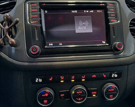 Черный Фольксваген Тигуан, объемом двигателя 1.98 л и пробегом 155 тыс. км за 14999 $, фото 18 на Automoto.ua