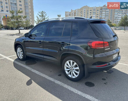 Черный Фольксваген Тигуан, объемом двигателя 1.4 л и пробегом 123 тыс. км за 15800 $, фото 8 на Automoto.ua