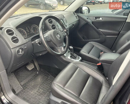 Черный Фольксваген Тигуан, объемом двигателя 2 л и пробегом 174 тыс. км за 13450 $, фото 4 на Automoto.ua