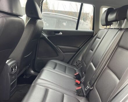 Черный Фольксваген Тигуан, объемом двигателя 2 л и пробегом 148 тыс. км за 14300 $, фото 6 на Automoto.ua