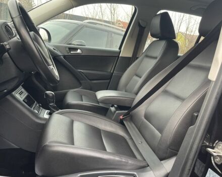 Черный Фольксваген Тигуан, объемом двигателя 2 л и пробегом 148 тыс. км за 14300 $, фото 5 на Automoto.ua