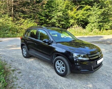 Черный Фольксваген Тигуан, объемом двигателя 2 л и пробегом 156 тыс. км за 8200 $, фото 1 на Automoto.ua