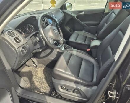 Чорний Фольксваген Тігуан, об'ємом двигуна 1.98 л та пробігом 190 тис. км за 13400 $, фото 14 на Automoto.ua