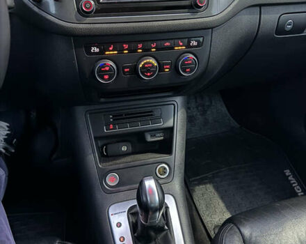 Черный Фольксваген Тигуан, объемом двигателя 1.98 л и пробегом 155 тыс. км за 14999 $, фото 19 на Automoto.ua